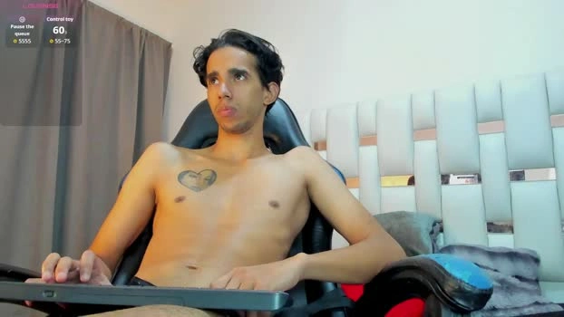 Alessandro_abru Live 22-04-2026 Gay Cam naughty Show