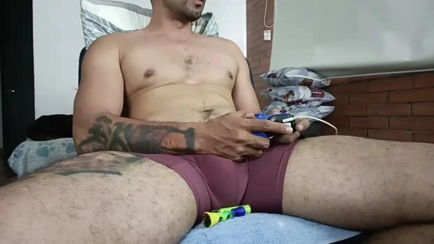 Davidpervert Live 21-04-2026 Gay Cam sexyfeet juicy