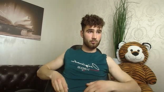 KyloEast Live 22-04-2026 Gay Cam lick ass