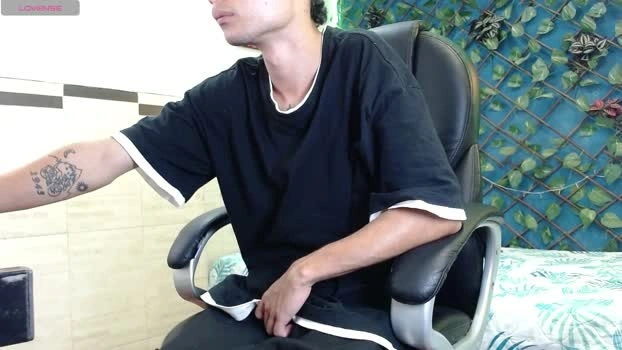LucassSmithh Live 22-04-2026 Gay Cam bigload yummy