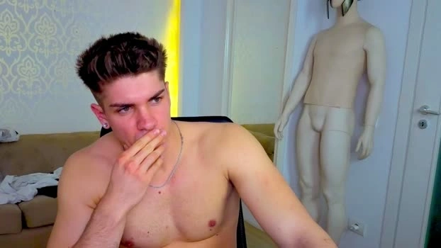 MaxKaidenn Live 22-04-2026 Gay Cam Show bigtoys