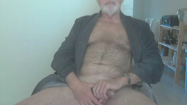 hairybull Live 22-04-2026 Gay Cam jerking hard