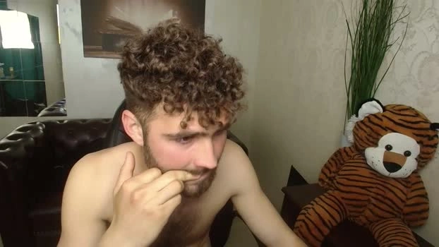 KyloEast Live 23-04-2026 Gay Cam sexymale Pretty