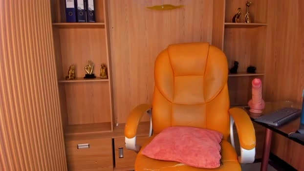 Derek_Voss Live 23-04-2026 Gay Cam sexyfeet striptease
