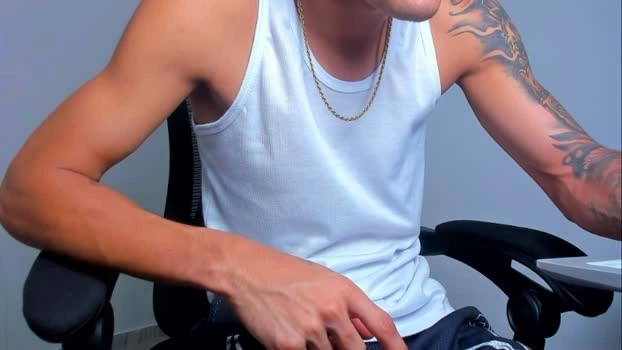 Davidhotboyxx Live 25-04-2026 Gay Cam harddick kissing