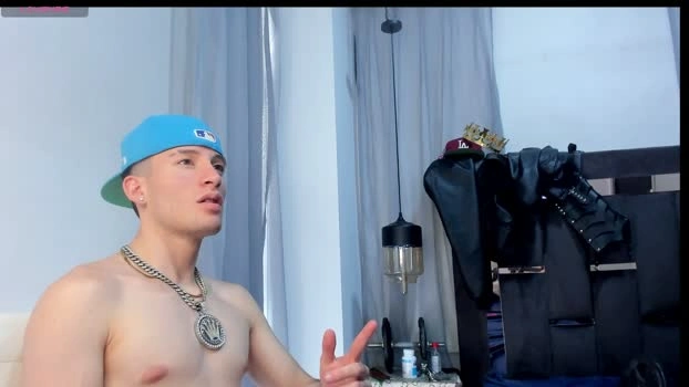 HunterHeat_ Live 24-04-2026 Gay Cam big bigass
