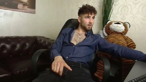 KyloEast Live 28-04-2026 Gay Cam jerkoff sweet
