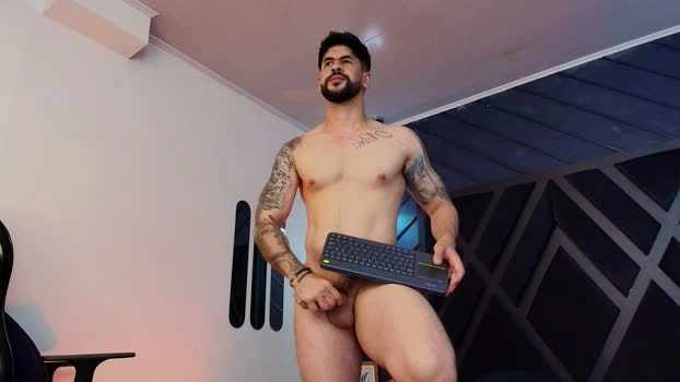 Petesevanss Live 29-04-2026 Gay Cam jerkoff spanking