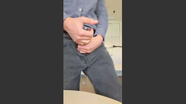 Sir_Davide Live 29-04-2026 Gay Cam oral spanking