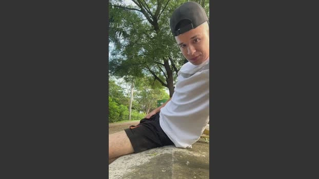 Outdoorsd Live 29-04-2026 Gay Cam twink jerkoff