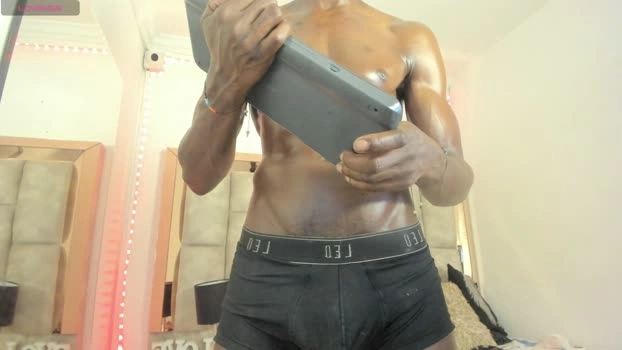 Titan_Moreno Live 30-04-2026 Gay Cam Webcam XXX