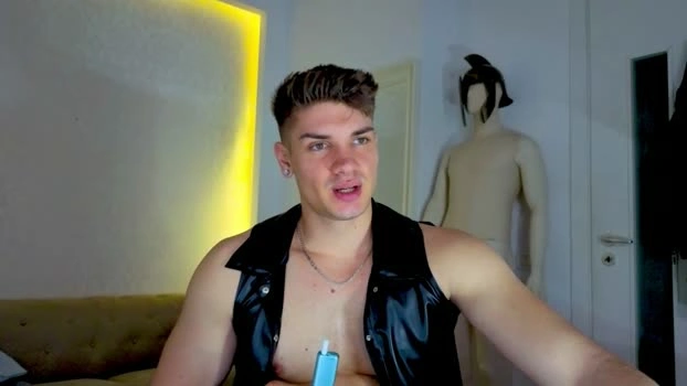 MaxKaidenn Live 06-05-2026 Gay Cam bicurious jerkoff