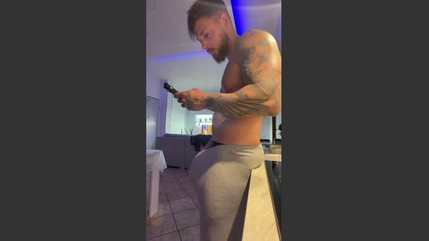 stallone999_hot Live 05-05-2026 Gay Cam ass kissing