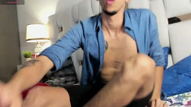 Alessandro_abru Live 10-05-2026 Gay Cam deep spank
