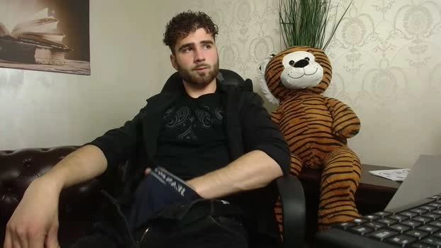 KyloEast Live 10-05-2026 Gay Cam legs strip