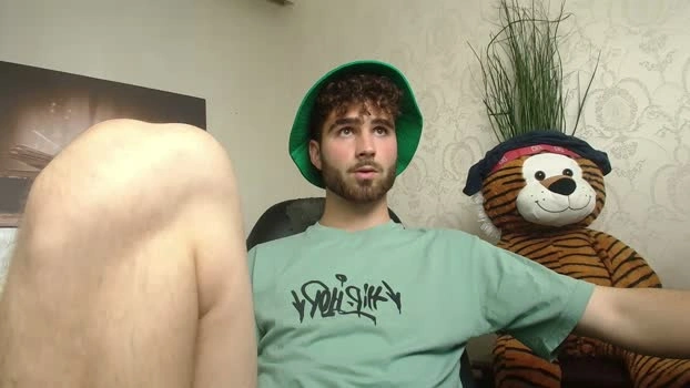 KyloEast Live 12-05-2026 Gay Cam suckshow Download