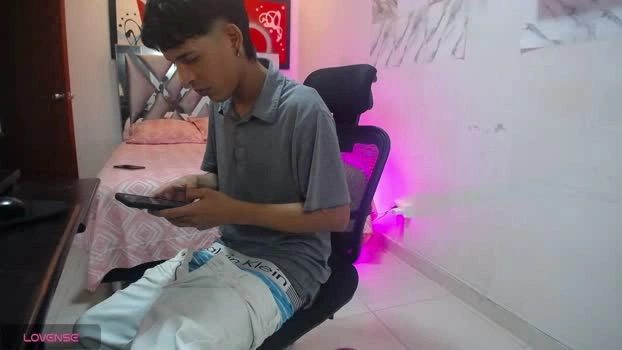 hardsexlove08 Live 13-05-2026 Gay Cam toys deepthroat