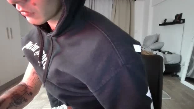 magnoricci Live 13-05-2026 Gay Cam legs toy