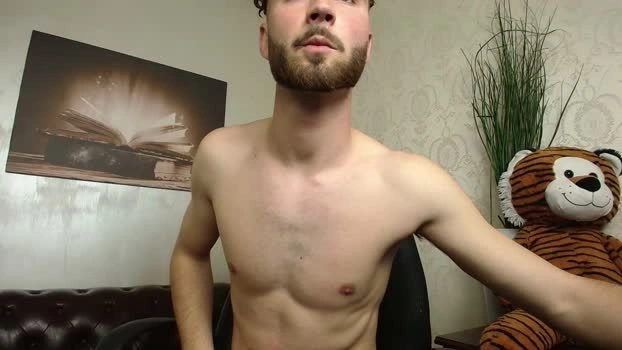 KyloEast Live 17-05-2026 Gay Cam bigtoys dirty
