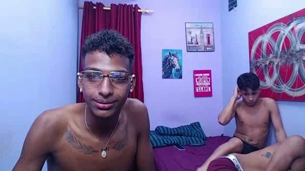 black_twinkss Live 19-05-2026 Gay Cam big sexy
