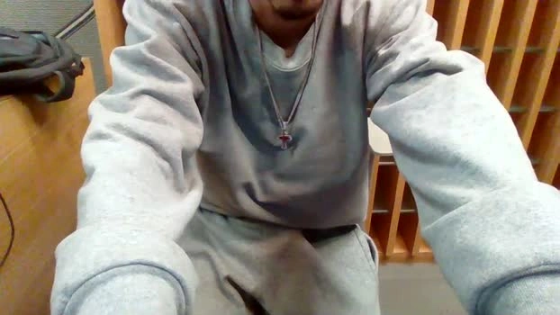 VLN47 Live 25-05-2026 Gay Cam kiss horny