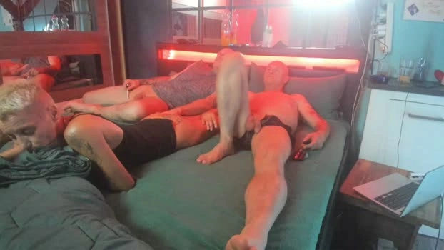 dirtyPaar069 Live 25-05-2026 Gay Cam handsome jackoff
