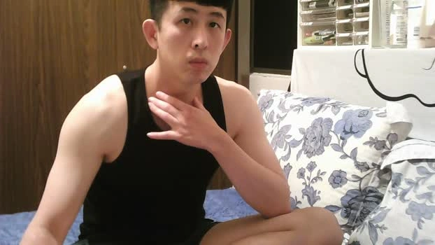v952236027 Live 24-05-2026 Gay Cam nasty spanking