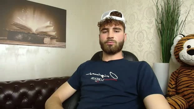 KyloEast Live 28-05-2026 Gay Cam moan prettyface