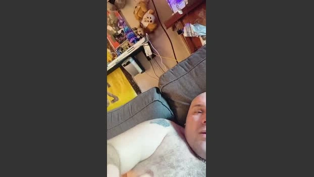 chubbyissy38 Live 28-05-2026 Gay Cam handsome striptease