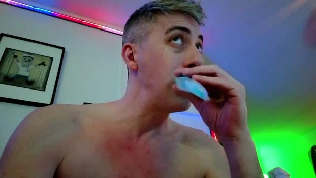 HuGo4K Live 28-05-2026 Gay Cam sexymale lick