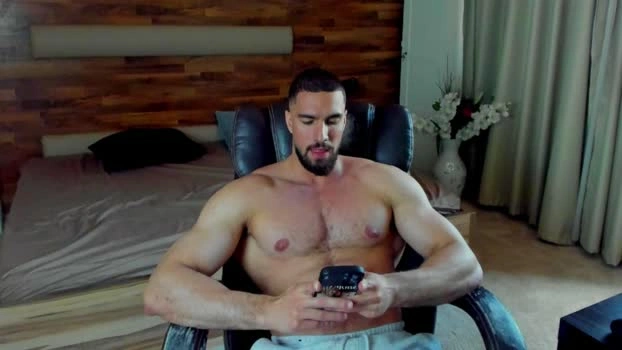 IvanHyde Live 30-05-2026 Gay Cam legs naked