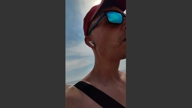 cazzoofun Live 30-05-2026 Gay Cam fingering strip