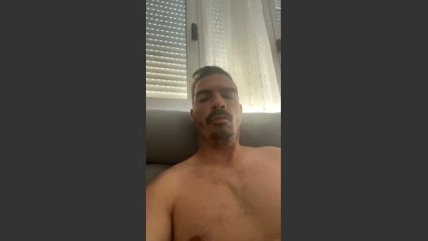 luis00es Live 01-06-2026 Gay Cam Pretty yummy