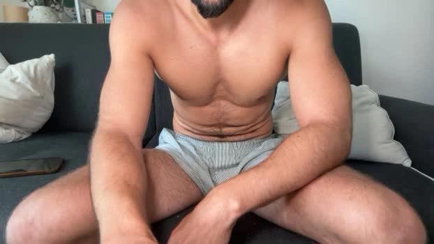 Roylarry Live 02-06-2026 Gay Cam sexymale lush