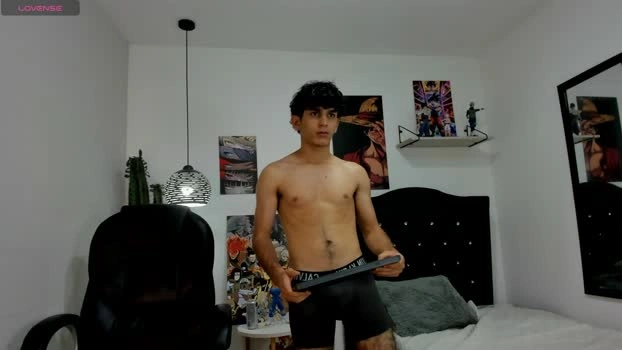 billy_wildd Live 05-06-2026 Gay Cam Cam dirty