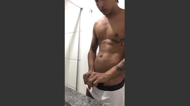 elvisnaomorreu Live 09-06-2026 Gay Cam nude orgasm