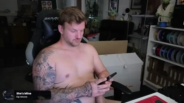 German_Prince Live 10-06-2026 Gay Cam nasty fingering