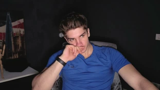 MaxKaidenn Live 10-06-2026 Gay Cam cute bigtoys
