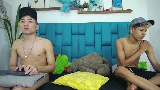 Hot_Boys_Latino Live 12-06-2026 Gay Cam Show jerking