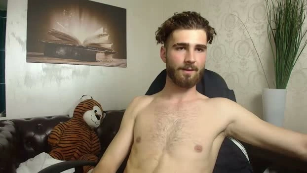 KyloEast Live 12-06-2026 Gay Cam Topless jackoff