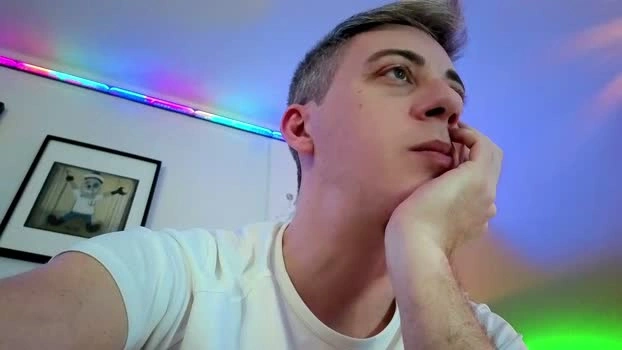HuGo4K Live 12-06-2026 Gay Cam suckshow twink