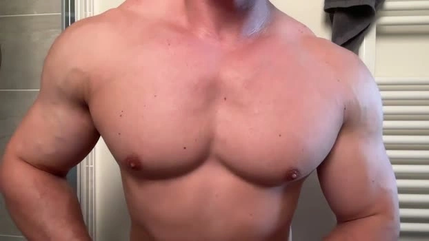 Quinny Live 12-06-2026 Gay Cam deepthroat sexyfeet