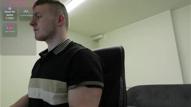Richard_Dullas Live 14-06-2026 Gay Cam Naked ass