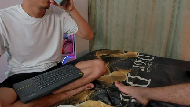 Boy_Jerry Live 15-06-2026 Gay Cam hardcock naked