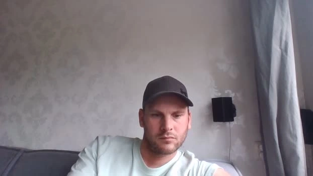 mitchell_boy Live 15-06-2026 Gay Cam horny bigdick