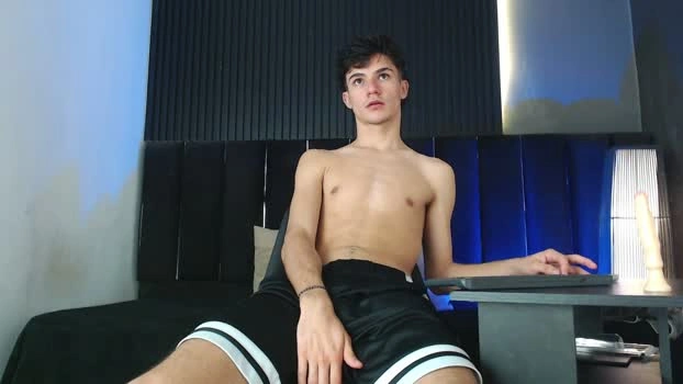 Logan_Steel Live 15-06-2026 Gay Cam nude sexybody