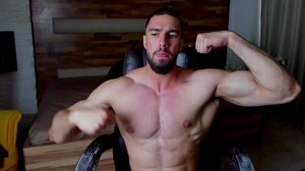 IvanHyde Live 17-06-2026 Gay Cam fingering big