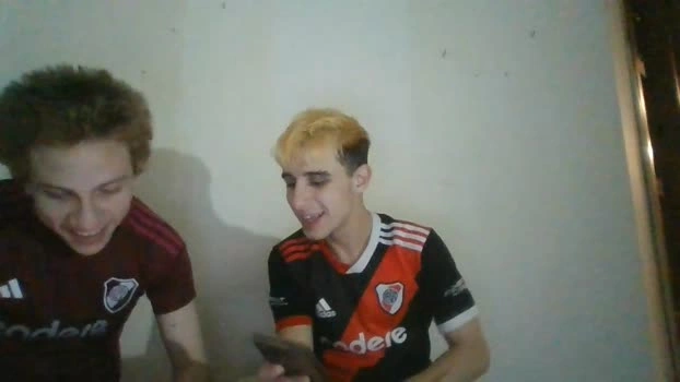 Miloverboy Live 17-06-2026 Gay Cam skinny legs