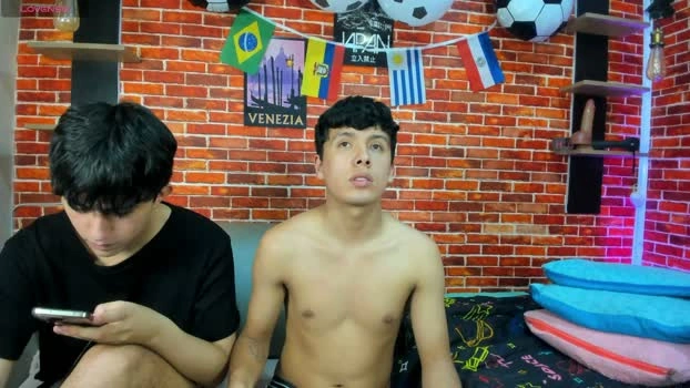Hoot_boyss_ Live 18-06-2026 Gay Cam Cam suckshow