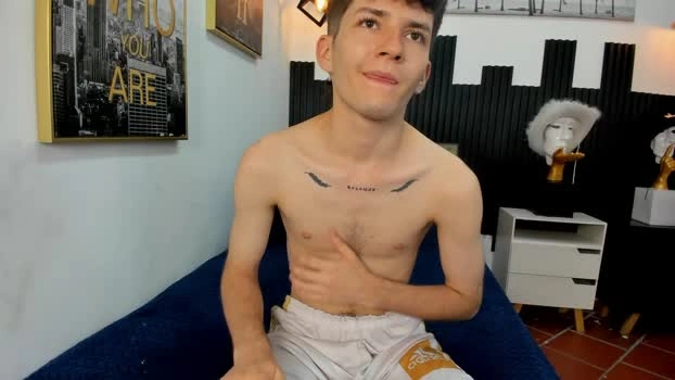 trevor_mob Live 17-06-2026 Gay Cam sexykitty fingering